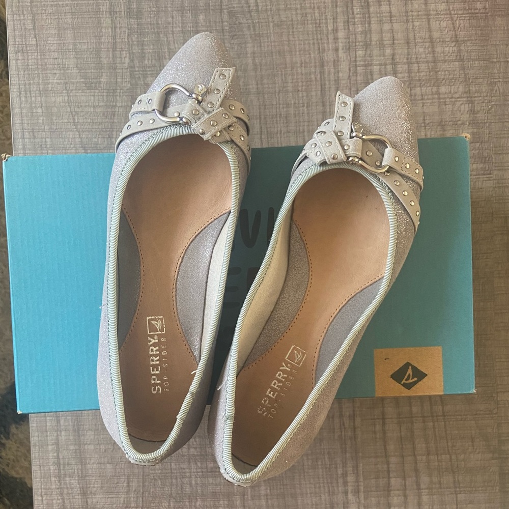 Size 5 sperry silver sparkly flats